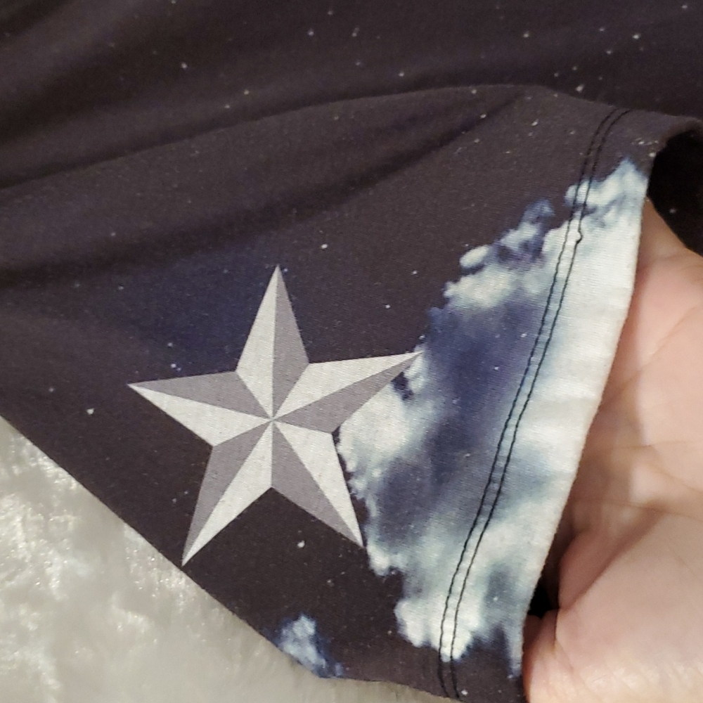 Onemonochrome by Tizaro UNISEX Night sky clouds stars Med. - Picture 5 of 6